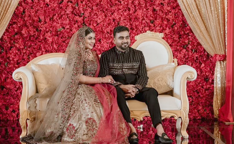 Actress poorna emotional post on wedding Anniversary Day Photos3