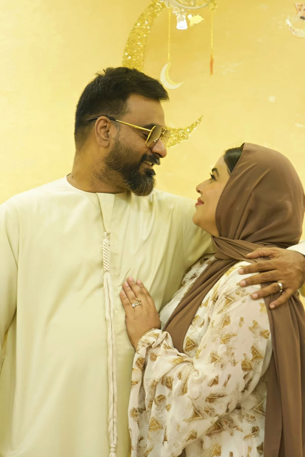 Actress poorna emotional post on wedding Anniversary Day Photos8