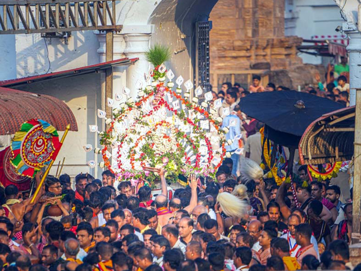 Snana Yatra Begins at Puri of Lord Jagannath Photos17