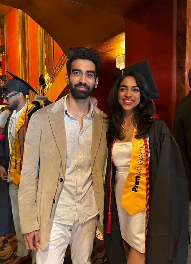 Tollywood Singer Sunitha's Daughter Graduation Day Celebrations Photos3