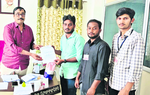 తొలి ఏడాది సూపర్ ఫ్లాప్ 2