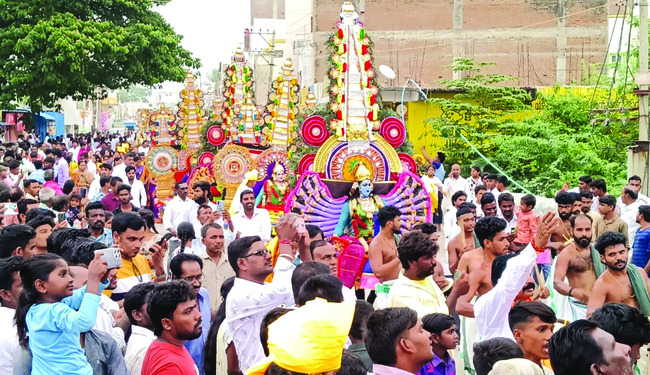 అమోఘం.. ముంగారు కళా వైభవం 1
