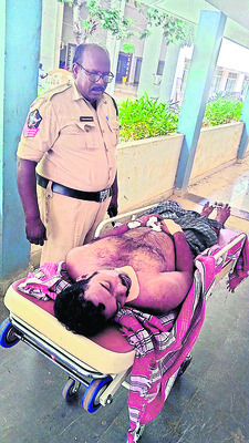 అప్పుల బాధ తాళలేక..
1