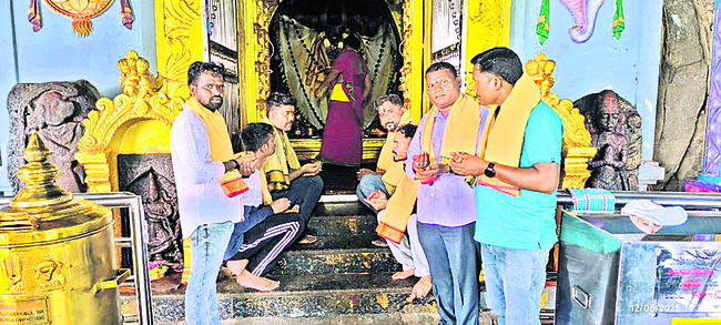 పూజారుల భవనం ప్రారంభం
1