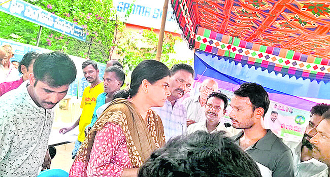 భూభారతి చట్టంతో భూసమస్యల పరిష్కారం1