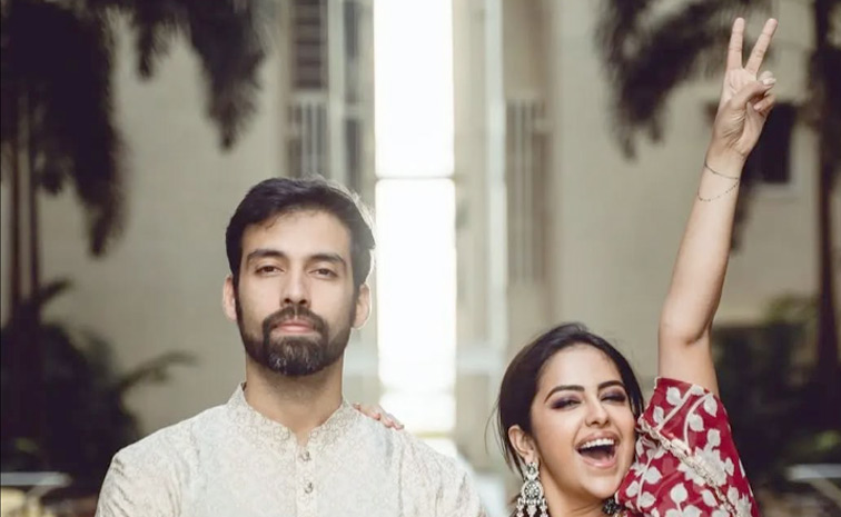 Avika Gor Engaged To Boyfriend Milind Chandwani Photos8