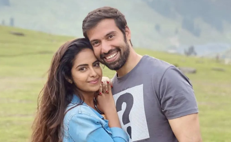 Avika Gor Engaged To Boyfriend Milind Chandwani Photos10