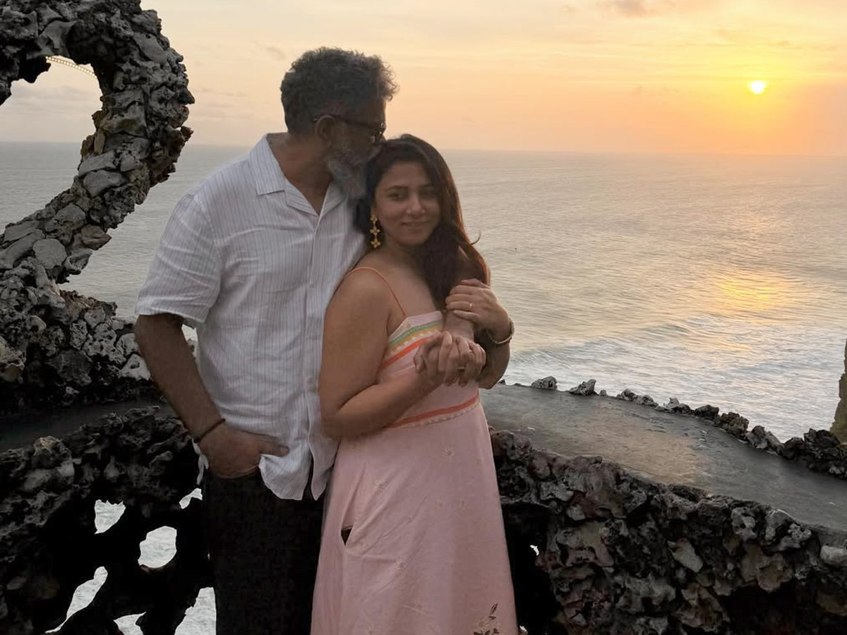 Director Sukumar And His wife Thabitha celebrating Their 16th wedding Anniversary Photos2