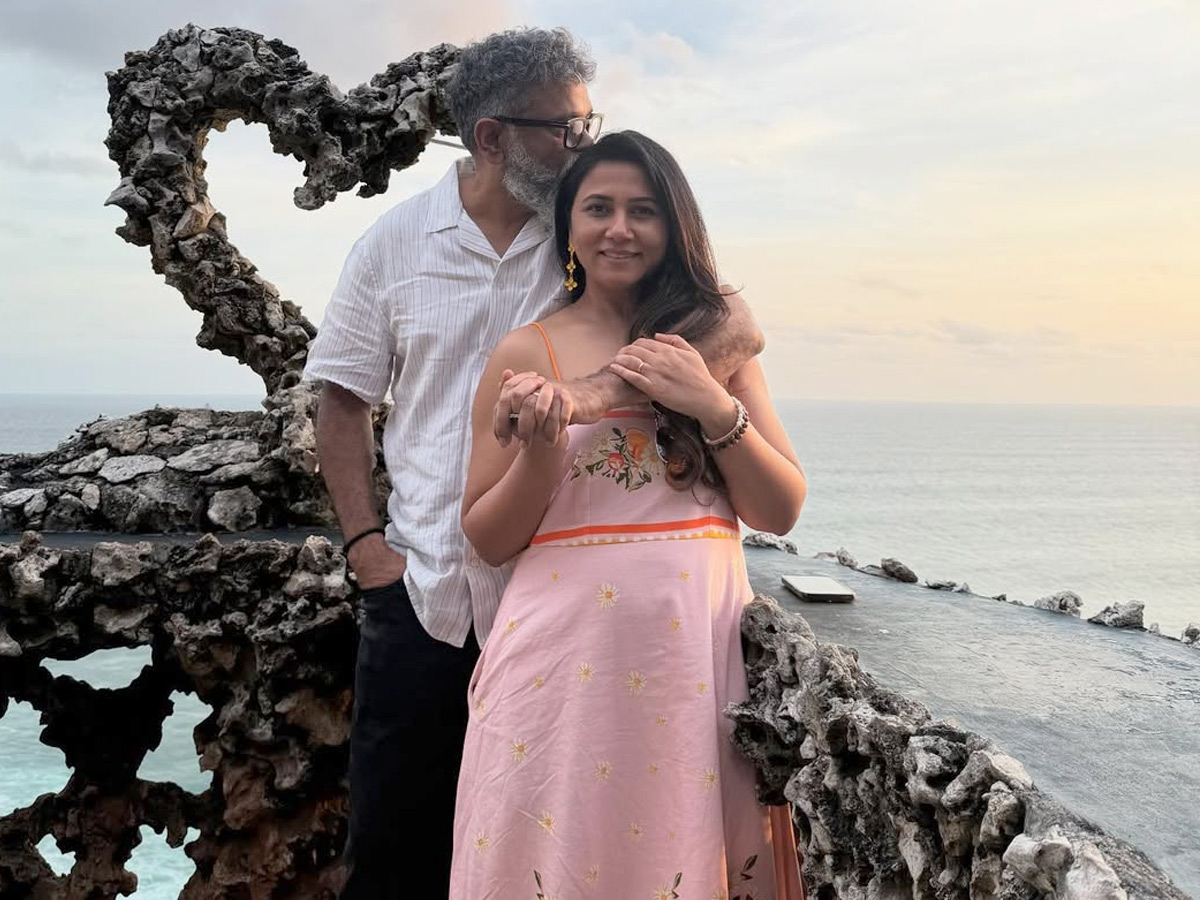 Director Sukumar And His wife Thabitha celebrating Their 16th wedding Anniversary Photos4
