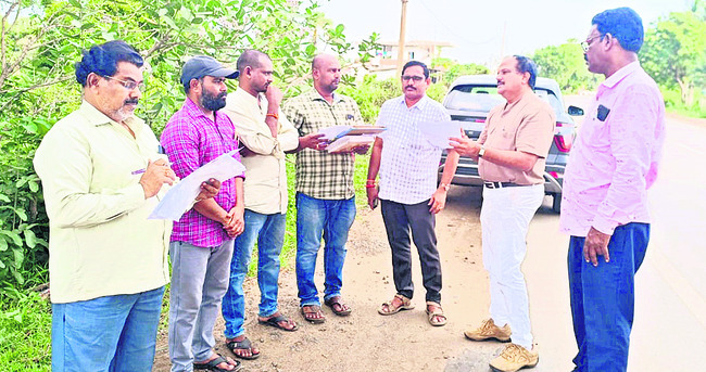 స్వర్ణకవచ ధారణలో రామయ్య3