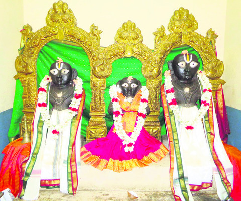 జగన్నాథుని రథోత్సవాలకు ముమ్మరంగా ఏర్పాట్లు 1