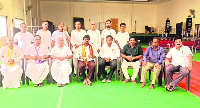 ఆస్పత్రిలో రోగి భర్త ఆత్మహత్య 1