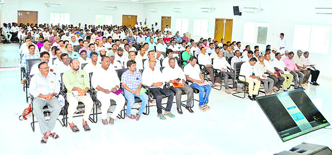 సూర్య ఘర్ రిజిస్ట్రేషన్లు లక్షకు చేరాలి 1
