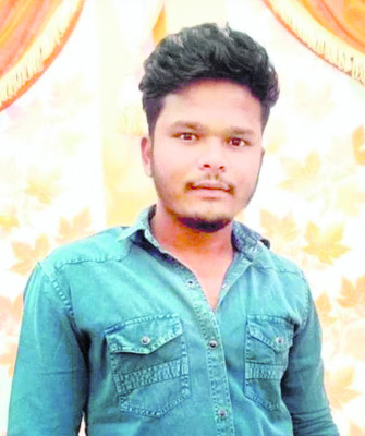 విద్యుత్షాక్తో లైన్మన్ మృతి1