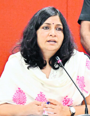నాన్నే.. సూపర్ హీరో2