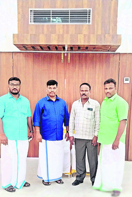 ●నాన్న ప్రోత్సాహంతోనే సామాజిక సేవ 2
