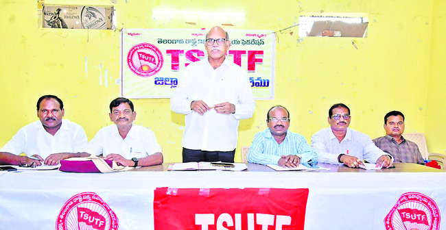 మోత్కూరు ఎస్ఐ హెడ్క్వార్టర్కు అటాచ్ 1