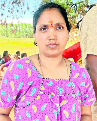 నాగాలమ్మ ఆలయం నేలమట్టం
6