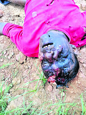 పిడుగు పాటుకు ఫీల్డ్ అసిస్టెంట్ దుర్మరణం
1