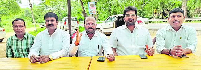 బాధ్యతలు స్వీకరించిన కలెక్టర్ 1