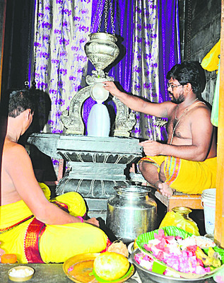 వైభవంగా మల్లాది వెంకన్న శాంతి కల్యాణం 1