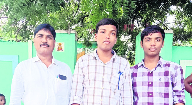 నడిపించిన నాన్న4