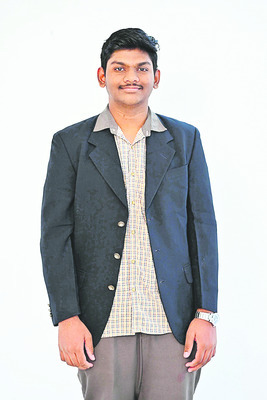 నీట్లో సత్తా చాటిన ఆదిత్య2
