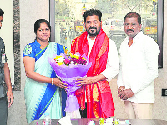 దరఖాస్తుల ఆహ్వానం
1