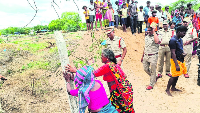 రుద్రభూమిలో ఉద్రిక్తత 1