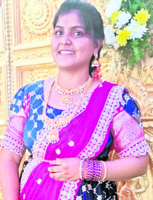 చేపలు పట్టేందుకు వెళ్లి న్యాయవాది మృతి
2