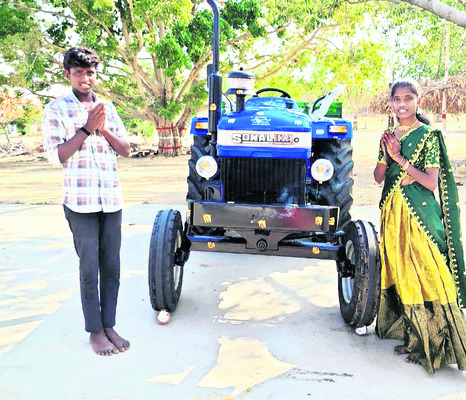 ఆర్టీసీ బస్సు డ్రైవర్తో గొడవ..పోలీసులకు ఫిర్యాదు
1