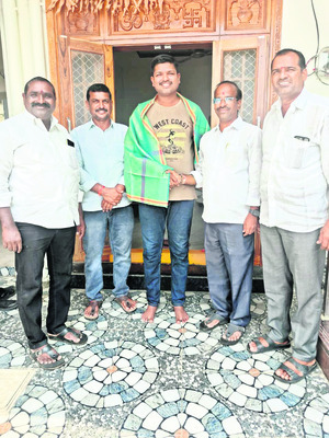 మహాధర్నాను విజయవంతం చేయాలి 4