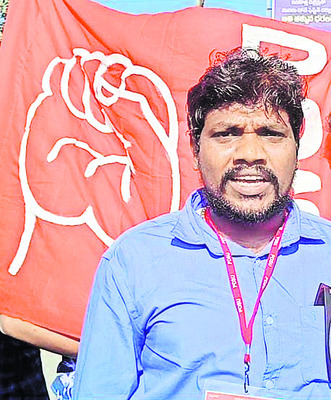 ముక్కంటీశుని ఆలయం కిటకిట5