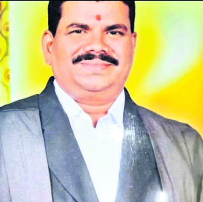 చేపలు పట్టేందుకు వెళ్లి న్యాయవాది మృతి
3