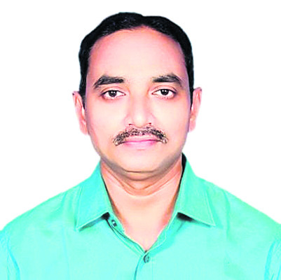 మా టీచర్ భవనం నిర్మించారు
2