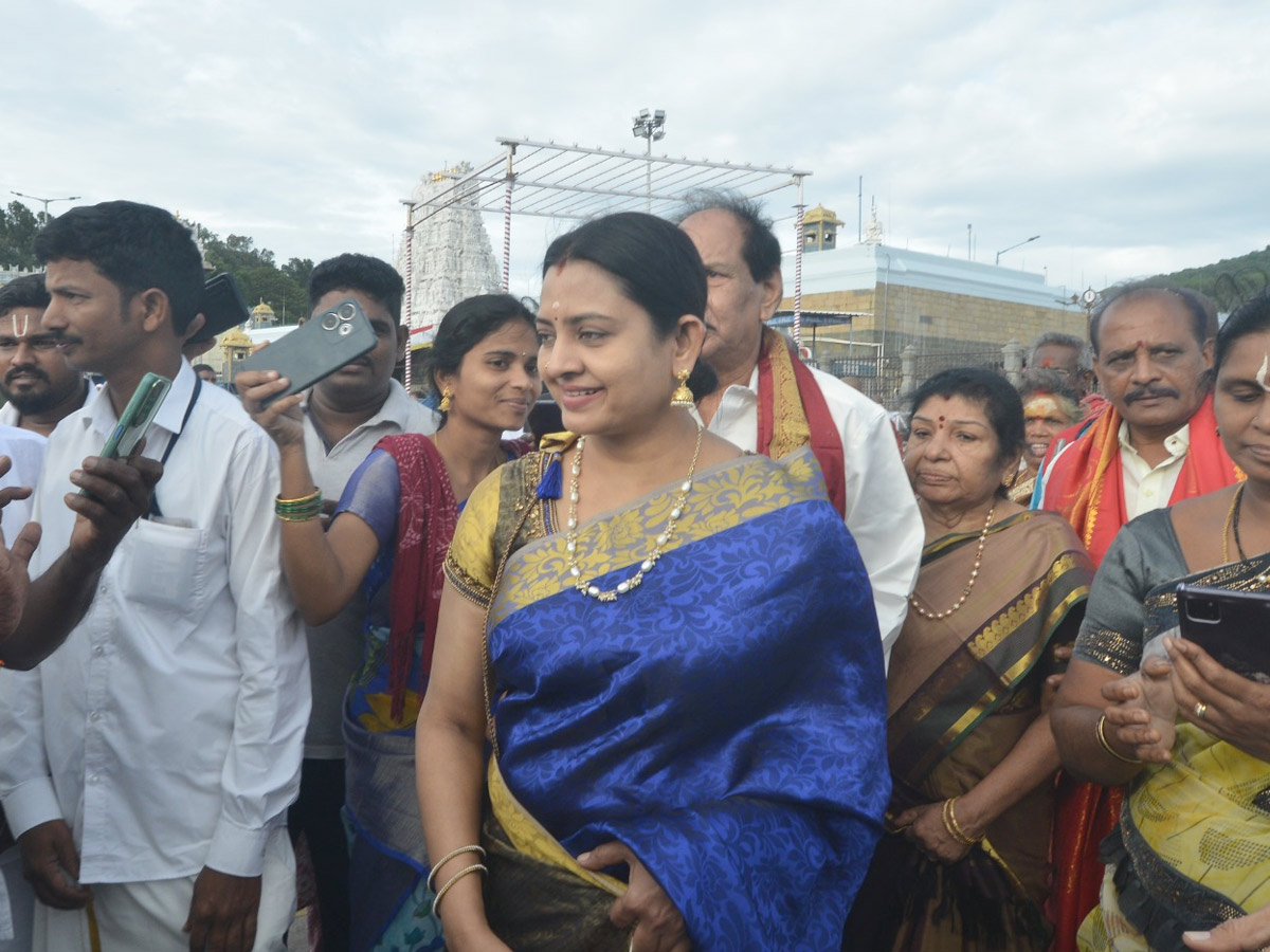 Actresses Roja,Meena And Indraja Visit Tirumala Temple Photos10