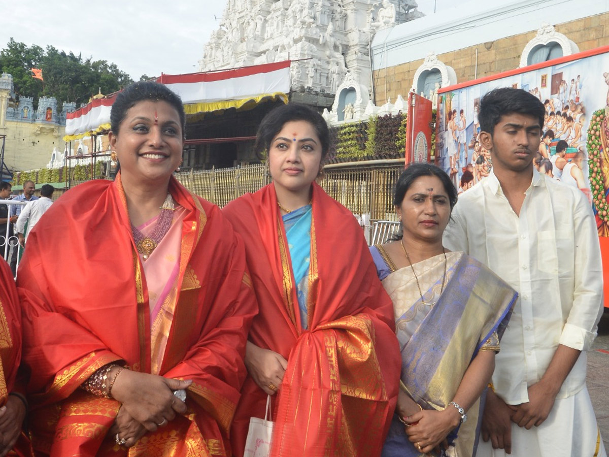 Actresses Roja,Meena And Indraja Visit Tirumala Temple Photos5