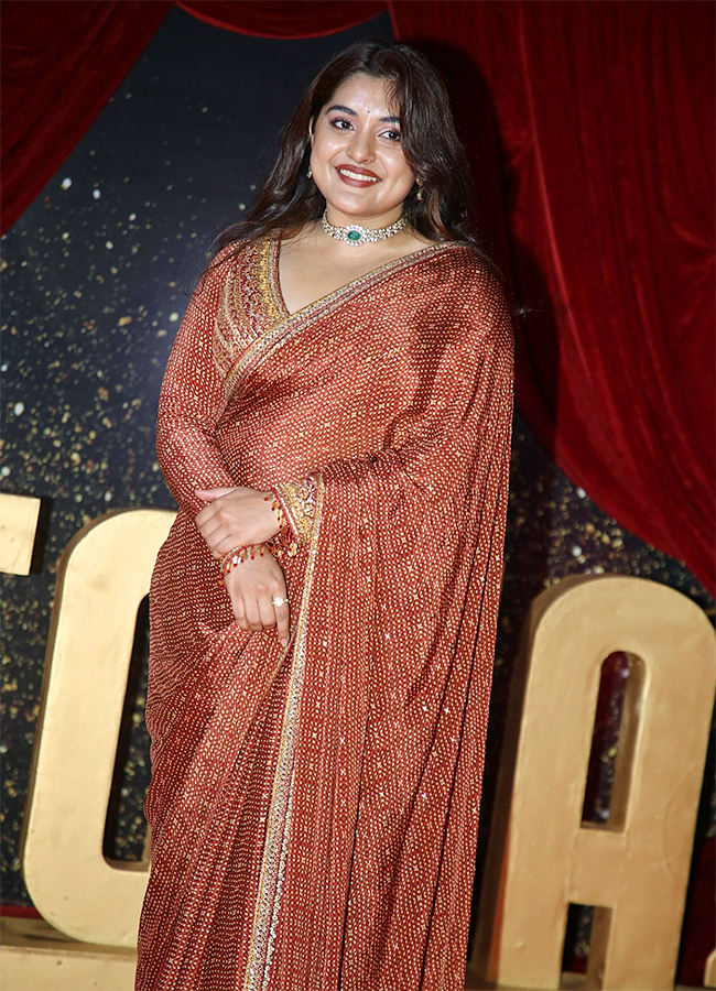 Tollywood Actress Nivetha Thomas AND Krithi Shetty Gaddar Awards3