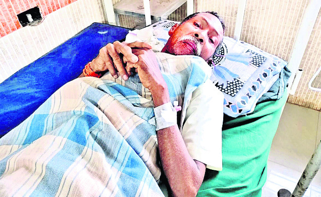 ఏజెన్సీలో విజృంభిస్తున్న జ్వరాలు 1