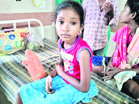 ఏజెన్సీలో విజృంభిస్తున్న జ్వరాలు 3