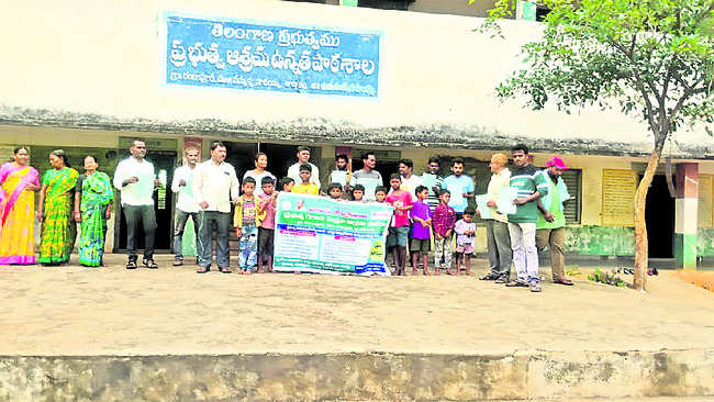 రంగాపూర్ పాఠశాలలో ఇంగ్లిష్ మీడియం
1