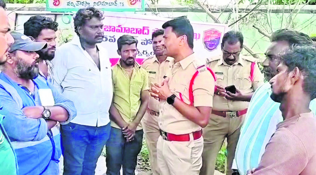ఆలిండియా బంజారా సేవా సంఘం గ్రామ కమిటీల ఏర్పాటు
2