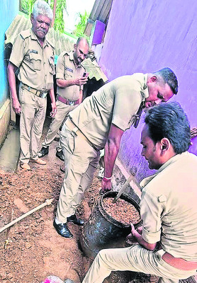 వైద్యుల నిర్లక్ష్యానికి చిన్నారి బలి 4