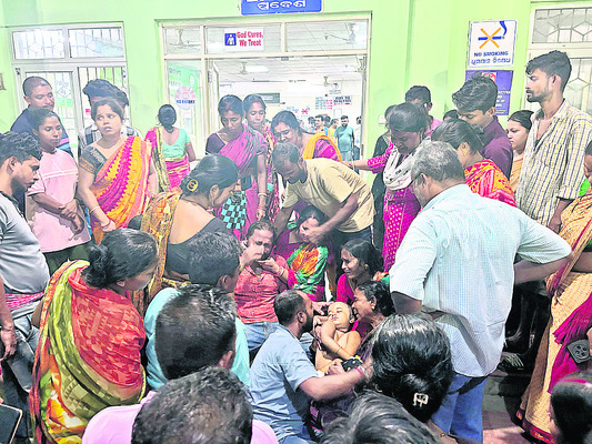 వైద్యుల నిర్లక్ష్యానికి చిన్నారి బలి 3