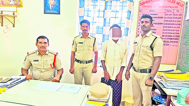 ఫిర్యాదుదారులకు న్యాయం చేయండి
2