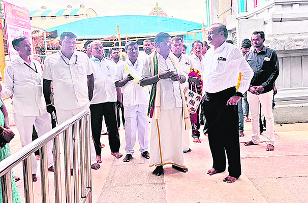 ఇంత నీచ రాజకీయం తగదు బాబూ.. 
1