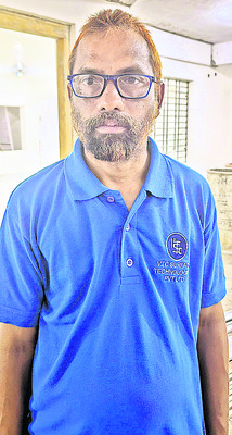 గిరిపుత్రుల నుంచి రూ.23 లక్షలు స్వాహా! 1