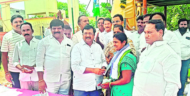 వైఎస్సార్‌సీపీలోకి టీడీపీ నేత 2