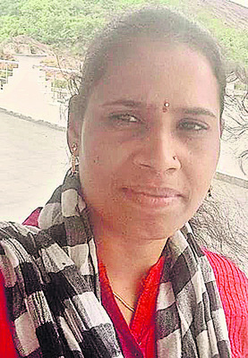 తల్లిదండ్రుల ఆందోళన1