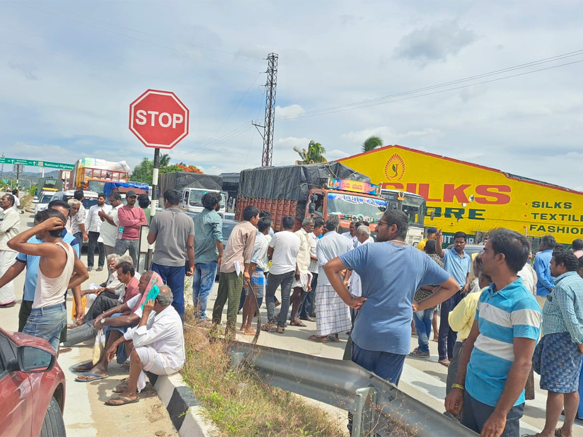 Mango Farmers Suffer Due to Lack of Good Price15